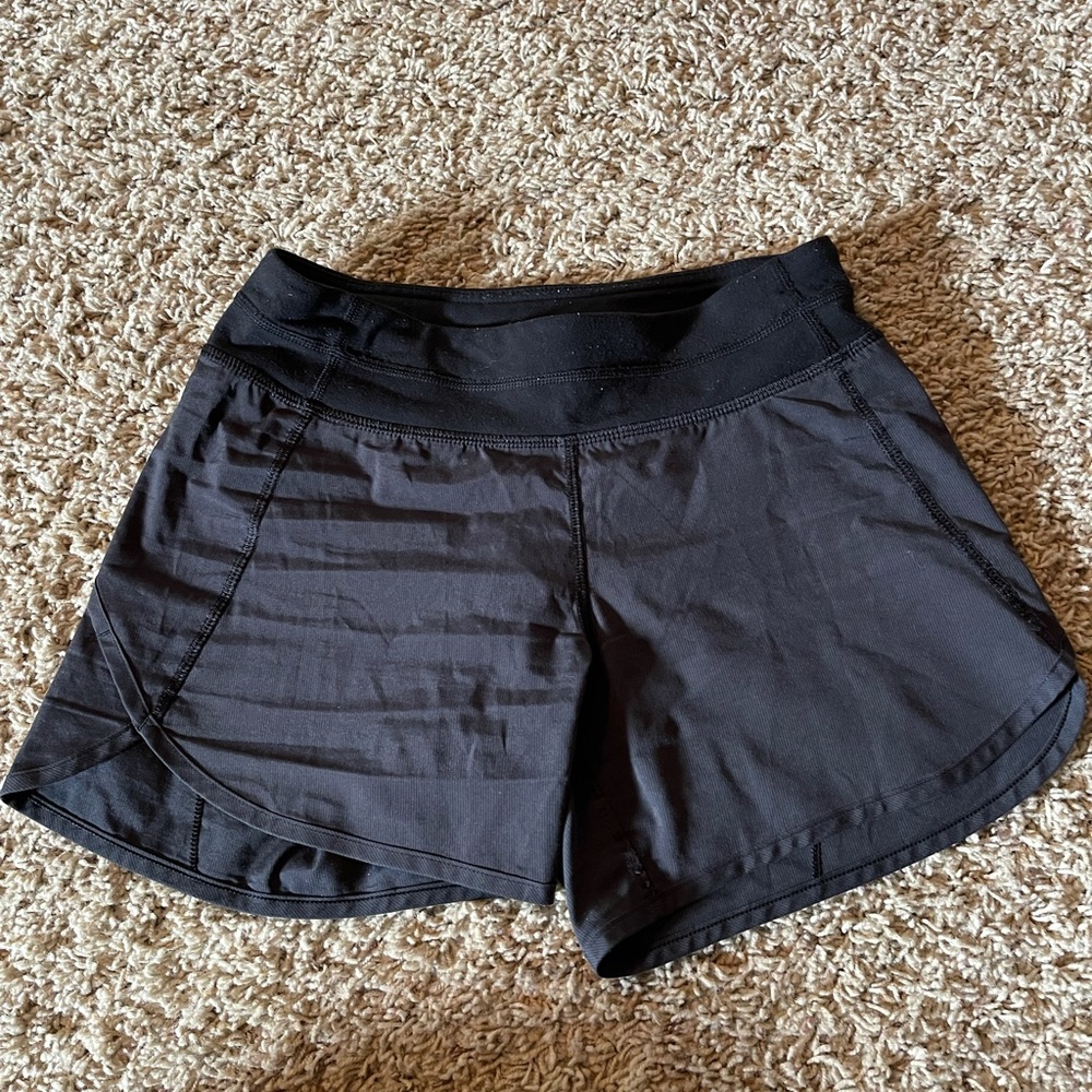 Ivivva girls size 12 black shorts